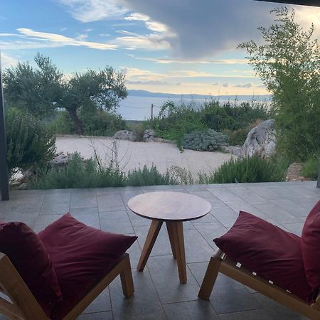 Zen Rocks Resort Kalianeika Exteriér fotografie