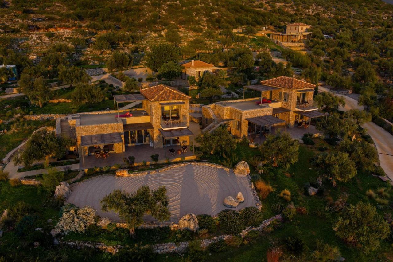 Zen Rocks Resort Kalianeika Exteriér fotografie